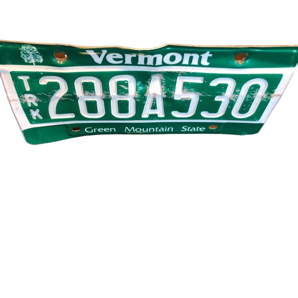 Vintage Vermont Apportioned TRK License Plate Tag Plate Green Mountain State - Picture 2 of 7